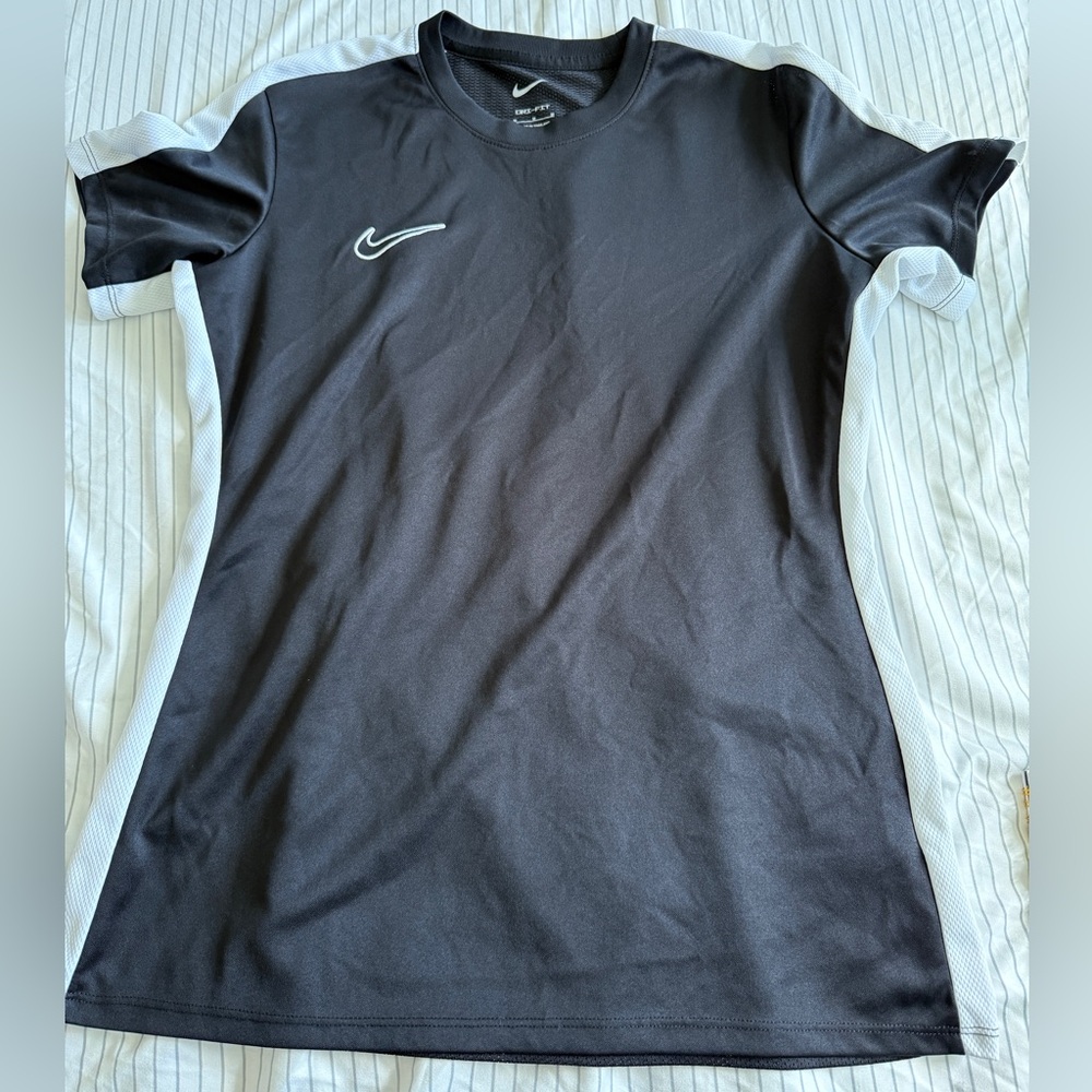 Nike Dri Fit B&W Coach Tee